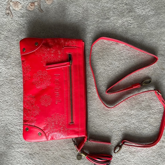 Desigual clutch with strap - Picture 2 of 12